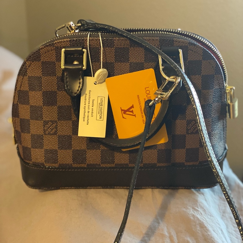 Beautiful Handbag 💖💖💖💖